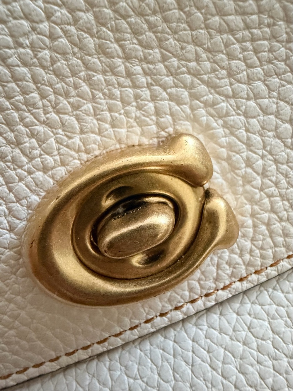 Coach Pebbled Leather Camera Bag in Cream Chalk - Picture 10 of 11